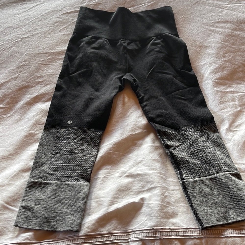 Lululemon High Rise Crop